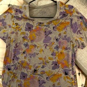 Torrid super soft floral tee size 1